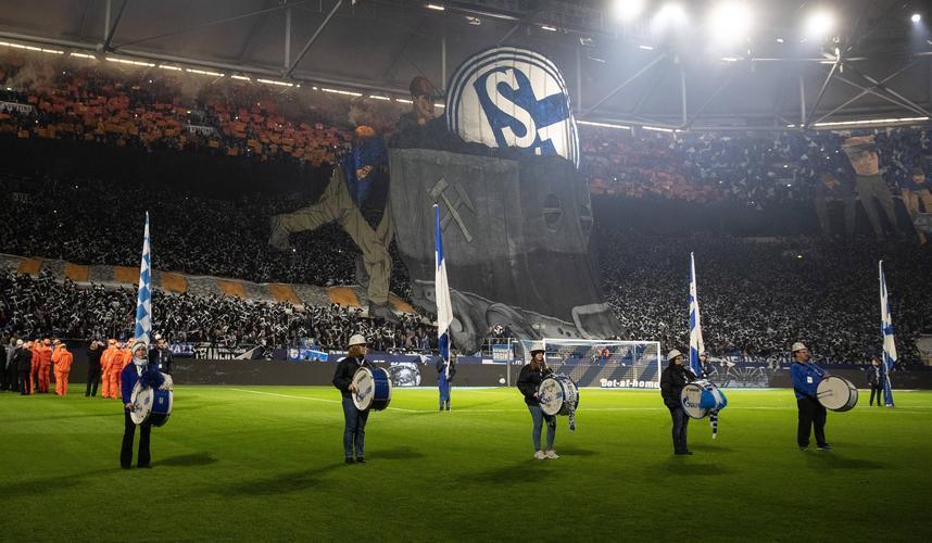 沙尔克各项赛事连败，降级危机加重