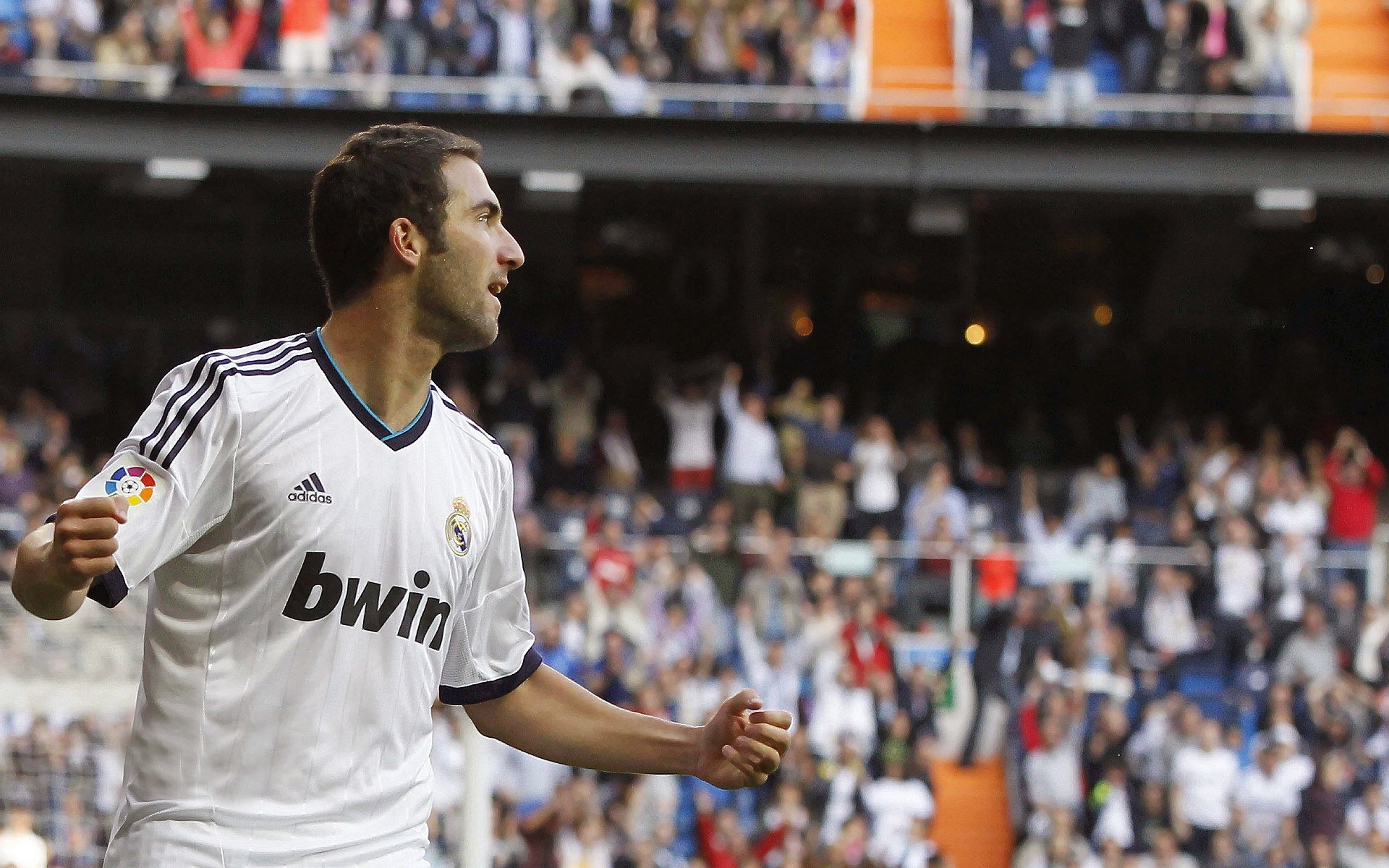 开云官网-巴黎新核恩佐闪耀全场，进攻端无解表现击溃哥斯达黎加防线