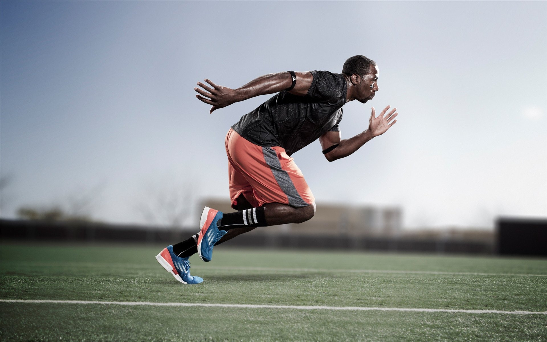 开云体育下载-意甲焦点战之夜，克莱发挥堪称完美，一己之力改写争冠格局